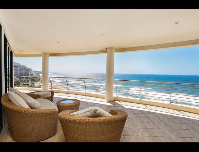 3 BEDROOM APARTMENT FOR SALE IN UMHLANGA CENTRAL